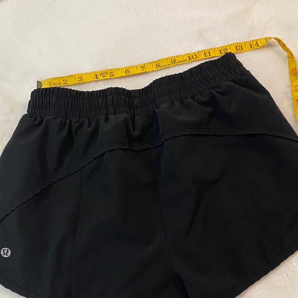 🍋 Lululemon HOTTY HOT Lined Shorts Size 8 with Pockets - Picture 7 of 7